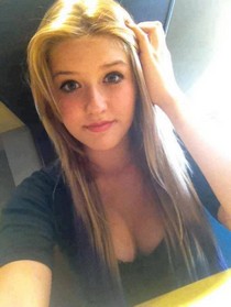 Natural brunette amateur